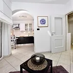 Guest house Lavizatic 3*