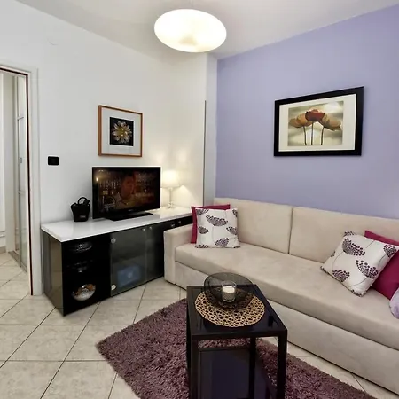 Lavizatic Guest house