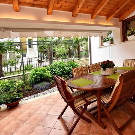 Lavizatic Guest house 3*