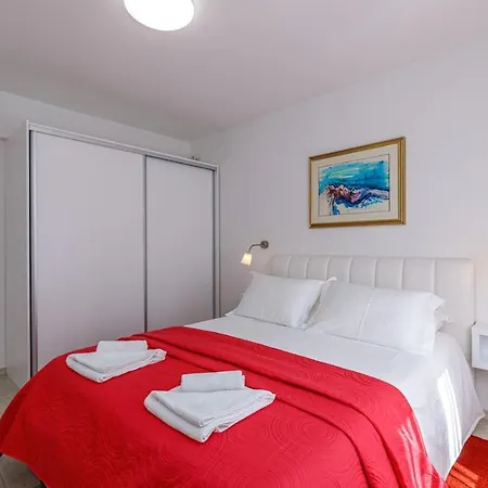 Lavizatic Gasthuis 3*