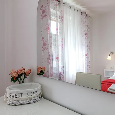 Gasthuis Lavizatic 3*