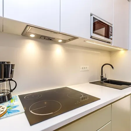 Lavizatic Gasthuis 3*