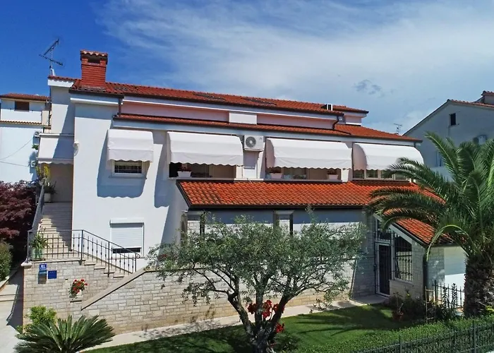 Lavizatic 3* Πόρετς