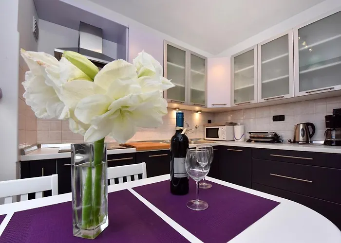 Πανσιόν Lavizatic Πόρετς