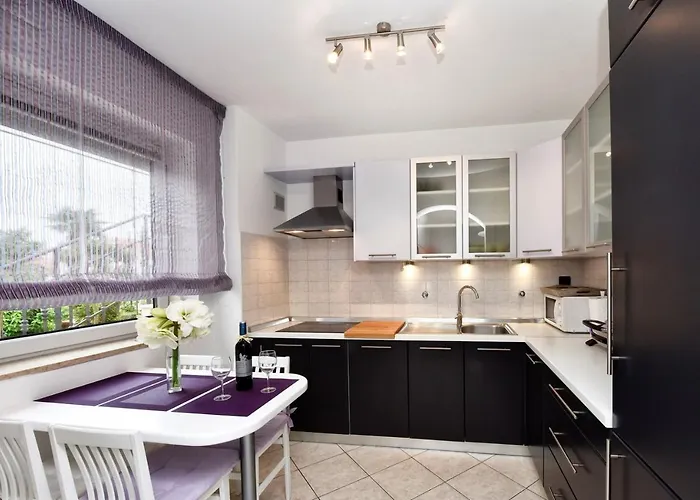 Lavizatic Πανσιόν Πόρετς