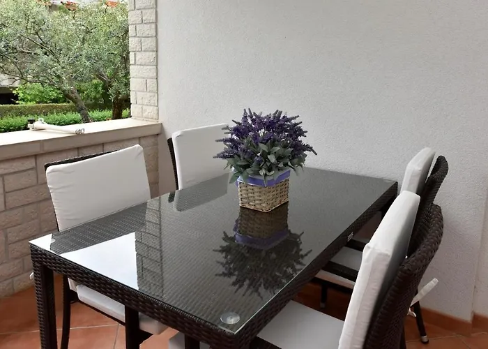 Πανσιόν Lavizatic Πόρετς