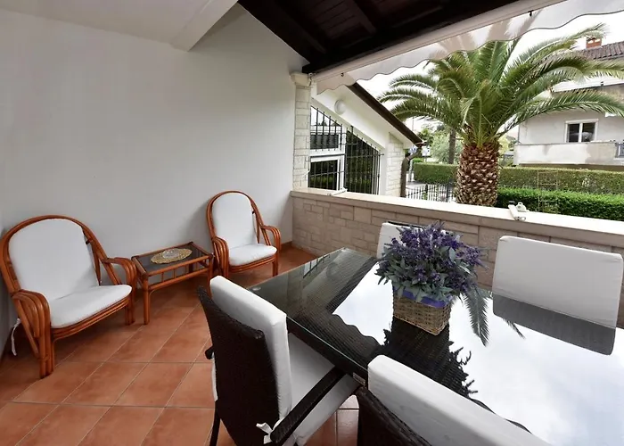 Lavizatic Πανσιόν Πόρετς