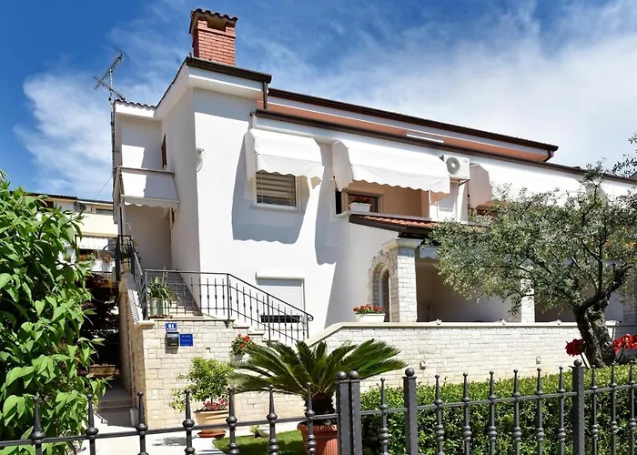 Lavizatic 3* Πόρετς