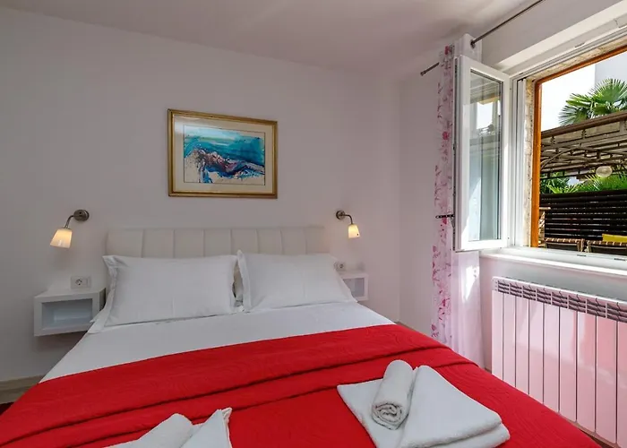 Lavizatic Πανσιόν