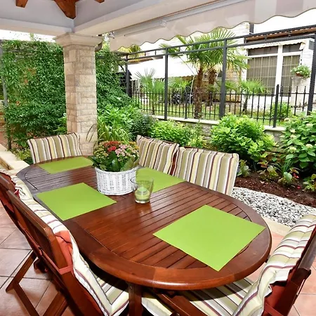 Lavizatic בית הארחה